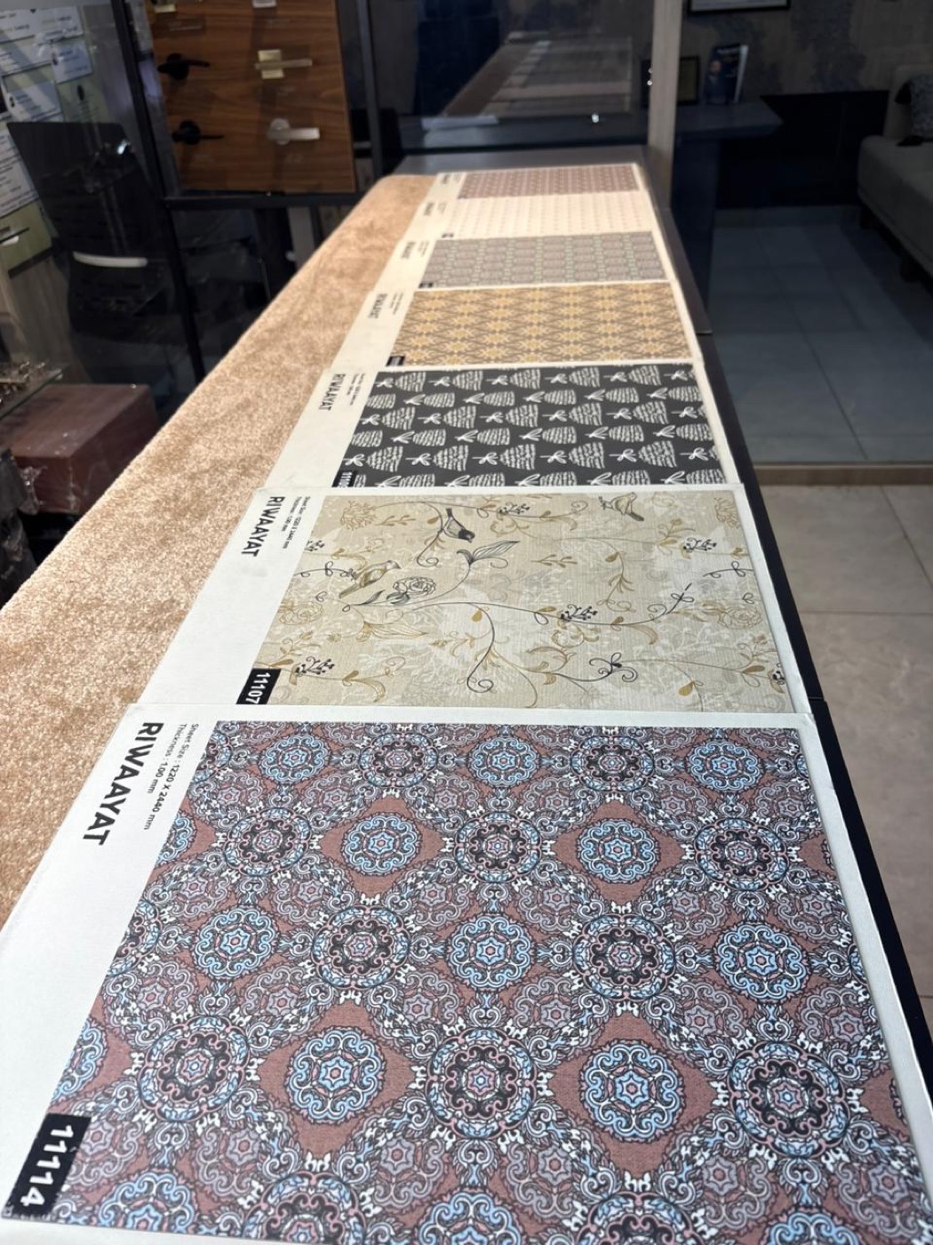 Veneer pattern detail